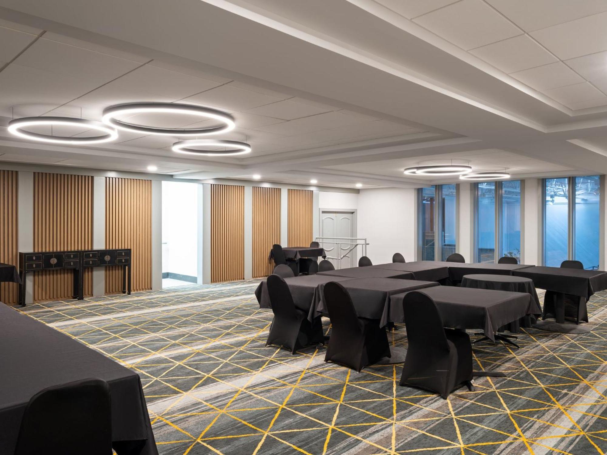 Holiday Inn Portsmouth Downtown By Ihg Exterior photo